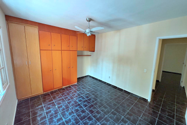 Casa assobradada à venda no Bairro do Jardim Vista Linda na Rua Francisco Beltrão