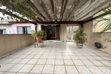 Sobrado à venda no Bairro da Vila dos Remédios na Rua Antônio Ayrosa