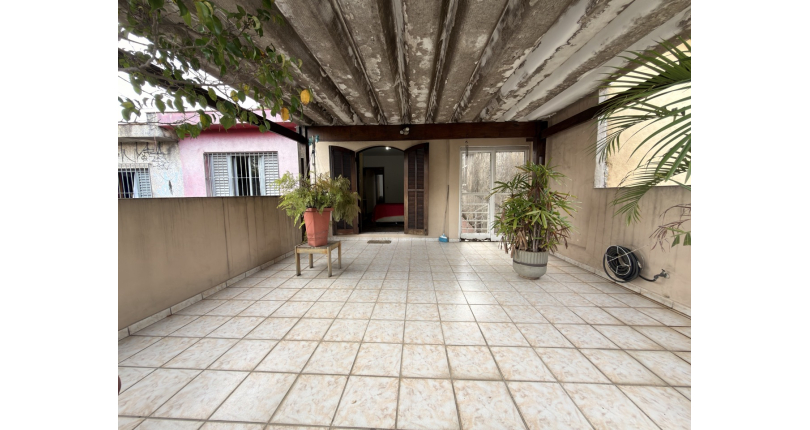 Sobrado à venda no Bairro da Vila dos Remédios na Rua Antônio Ayrosa