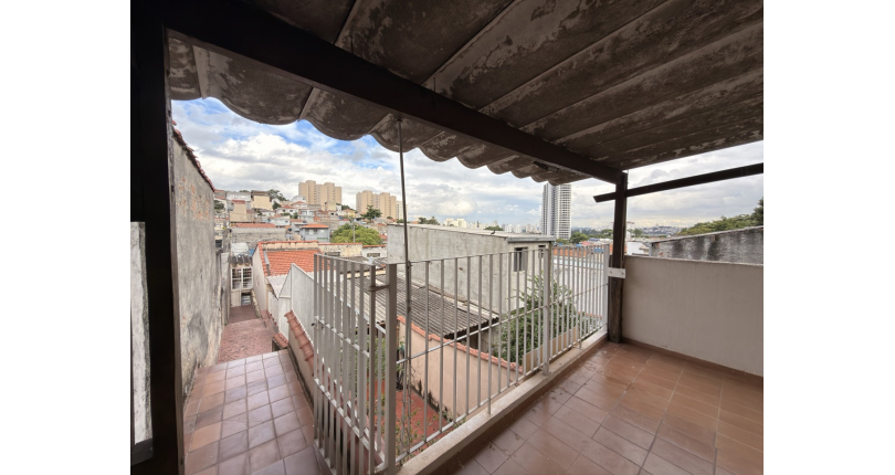 Sobrado à venda no Bairro da Vila dos Remédios na Rua Antônio Ayrosa