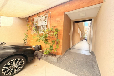 Oportunidade: Bela Casa Térrea à venda no Bairro do Jardim Mangalot na Rua Desembargador Cândido da Cunha Cintra