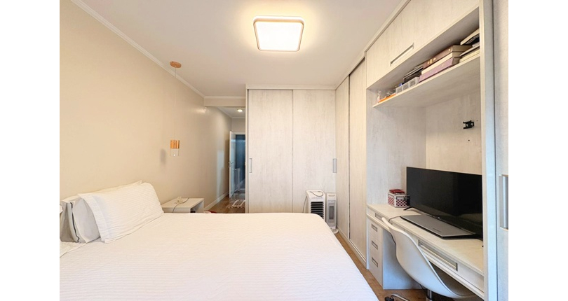 Oportunidade: Bela Casa Térrea à venda no Bairro do Jardim Mangalot na Rua Desembargador Cândido da Cunha Cintra