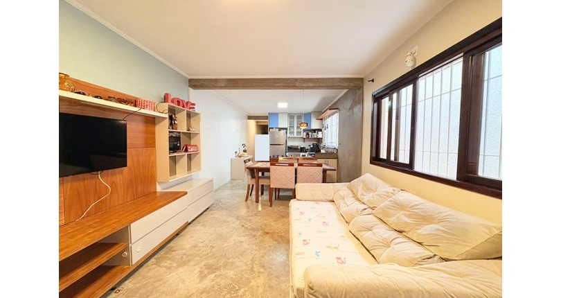 Oportunidade: Bela Casa Térrea à venda no Bairro do Jardim Mangalot na Rua Desembargador Cândido da Cunha Cintra