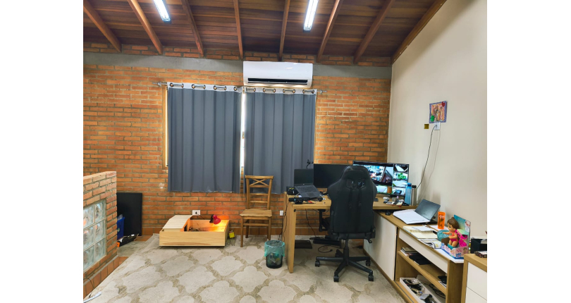 Oportunidade: Bela Casa Térrea à venda no Bairro do Jardim Mangalot na Rua Desembargador Cândido da Cunha Cintra