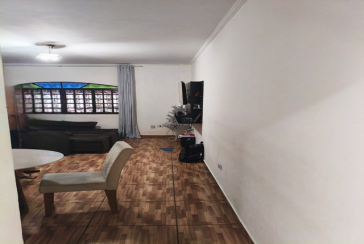 Sobrado à venda no Bairro do Conjunto Residencial Vista Verde na Rua Ricardo Abed,