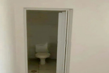  Casa assobradada à venda no Bairro do Jardim Marisa na Rua Antônio Batista,