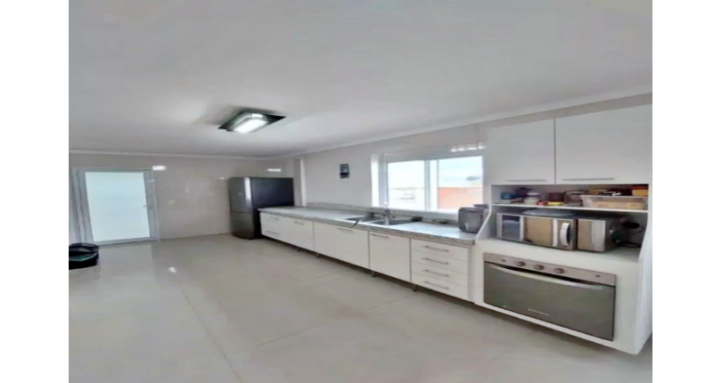 Lindo Sobrado à venda no Bairro do Parque São Domingos na Rua Waltrudes Correa