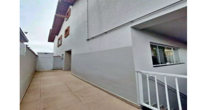 Lindo Sobrado à venda no Bairro do Parque São Domingos na Rua Waltrudes Correa