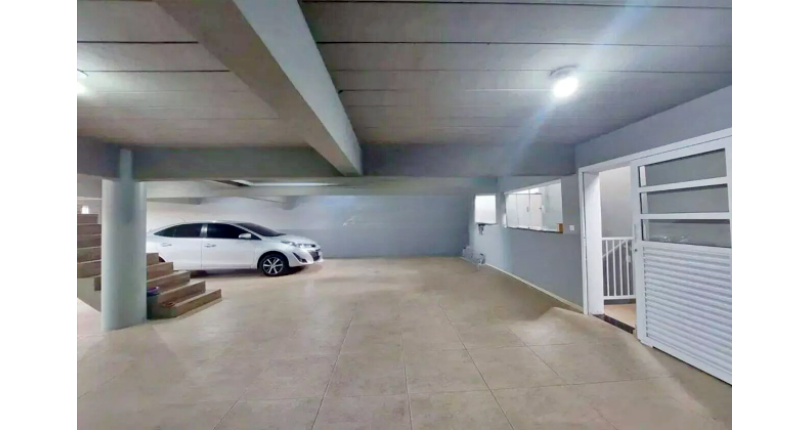 Lindo Sobrado à venda no Bairro do Parque São Domingos na Rua Waltrudes Correa