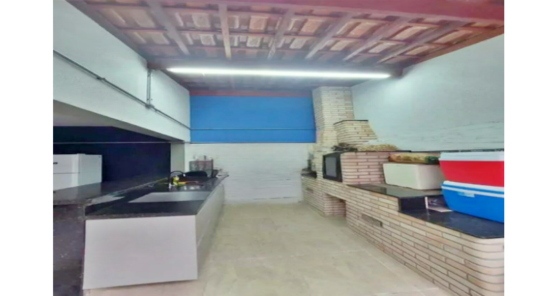 Lindo Sobrado à venda no Bairro do Parque São Domingos na Rua Waltrudes Correa