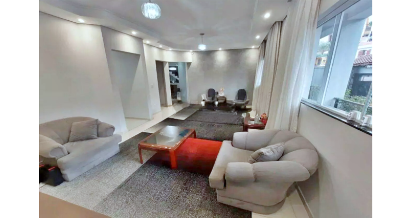 Lindo Sobrado à venda no Bairro do Parque São Domingos na Rua Waltrudes Correa