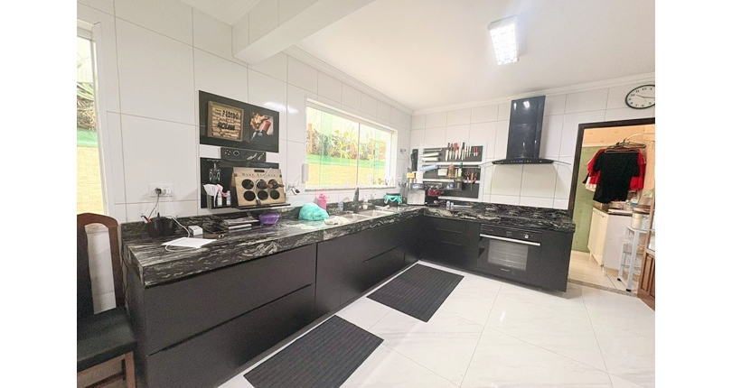  Sobrado à venda no Bairro do Jardim Santo Elias na Rua Durval Fernandes Chaves, 