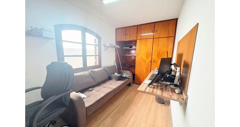  Sobrado à venda no Bairro do Jardim Santo Elias na Rua Durval Fernandes Chaves, 