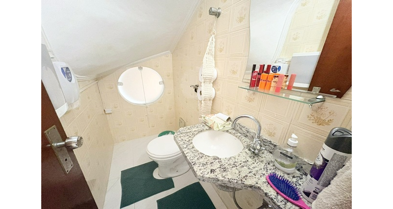  Sobrado à venda no Bairro do Jardim Santo Elias na Rua Durval Fernandes Chaves, 