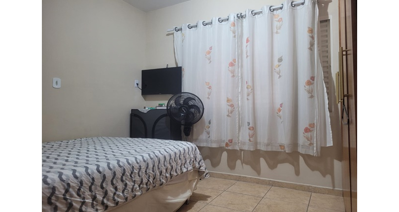 Sobrado à venda no Bairro do Jardim Santo Elias na Avenida Mutinga