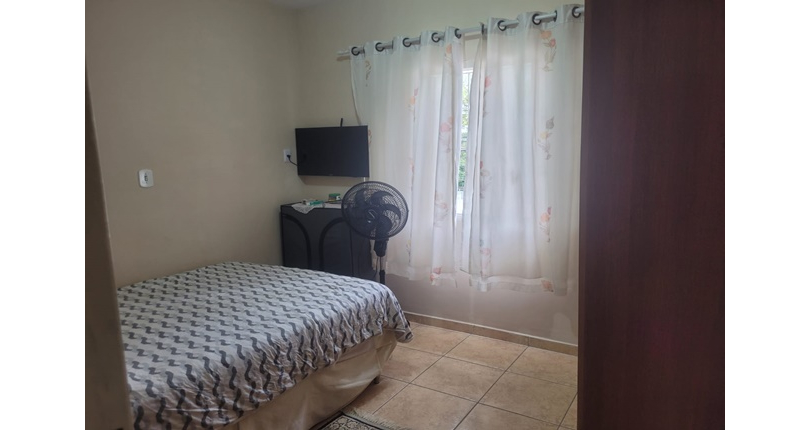 Sobrado à venda no Bairro do Jardim Santo Elias na Avenida Mutinga