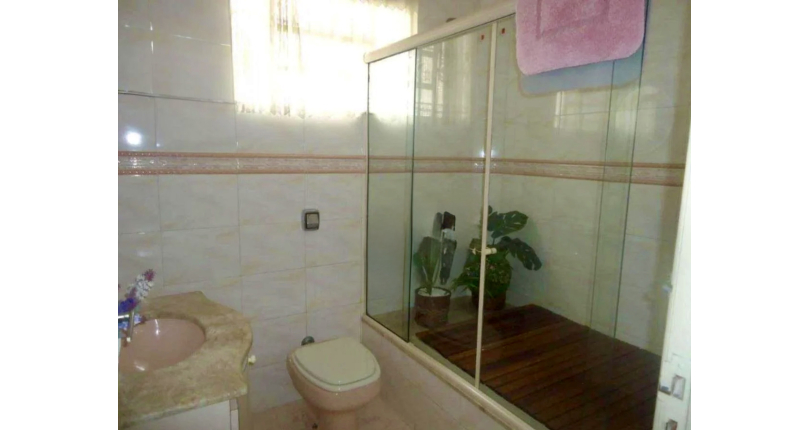  Casa Térrea à venda no Bairro do Parque São Domingos na Rua Brigadeiro Henrique Fontenelle 