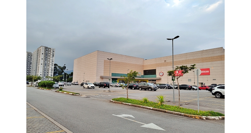 Apartamento à venda Rua Carlo Pallavicino, 260, Jardim Vivan - Imóveis à Venda