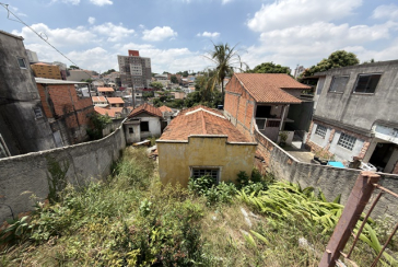 Terreno à venda no Bairro da Vila Guedes na Rua William Hamilton