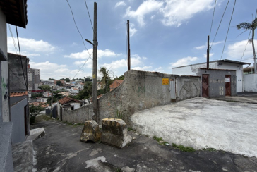 Terreno à venda no Bairro da Vila Guedes na Rua William Hamilton