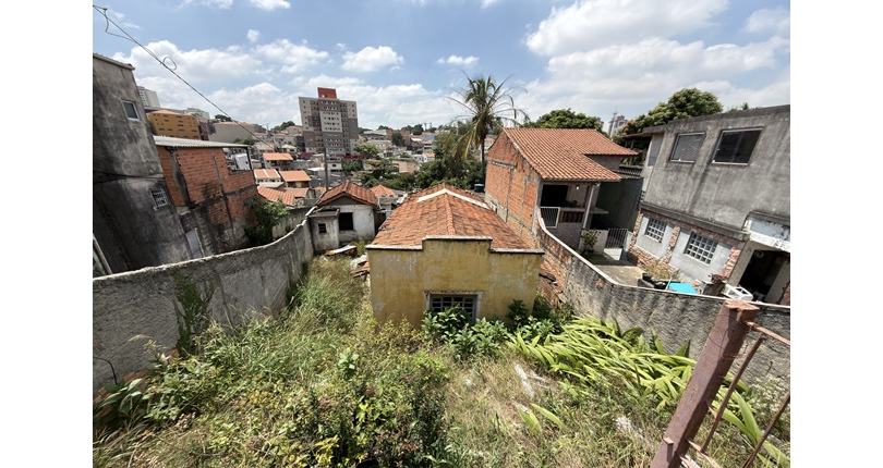 Terreno à venda no Bairro da Vila Guedes na Rua William Hamilton
