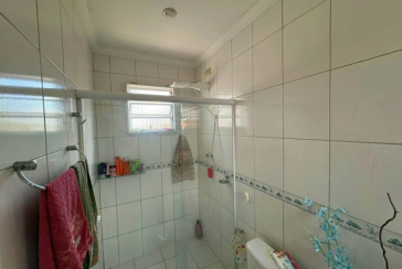 Sobrado à venda no Bairro do Jardim Vista Linda na Rua Erva Cidreira,