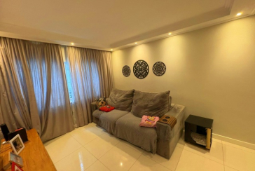 Sobrado à venda no Bairro do Jardim Vista Linda na Rua Erva Cidreira,