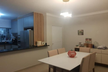 Sobrado à venda no Bairro do Jaraguá na Rua Bacurizeiros,