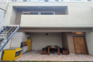 Sobrado à venda no Bairro do Jaraguá na Rua Bacurizeiros,