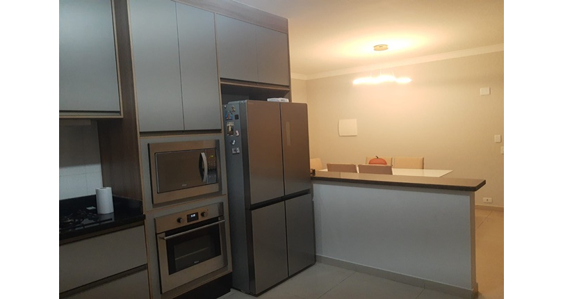 Sobrado à venda no Bairro do Jaraguá na Rua Bacurizeiros,