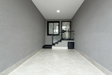 Sobrado novo à venda no Bairro do Parque Maria Domitila na Rua Edvard de Vita Godoy 254