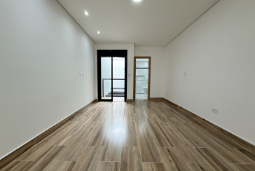 Sobrado novo à venda no Bairro do Parque Maria Domitila na Rua Edvard de Vita Godoy 254