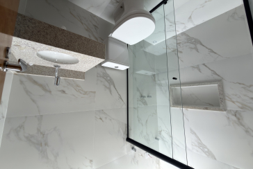 Sobrado novo à venda no Bairro do Parque Maria Domitila na Rua Edvard de Vita Godoy 256.