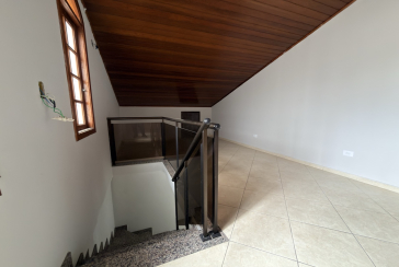 Sobrado à venda no Bairro do Jardim Santo Elias na Rua Benedito da Fonseca Rondon. 