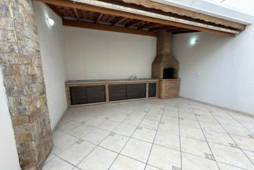 Sobrado à venda no Bairro do Jardim Santo Elias na Rua Benedito da Fonseca Rondon. 