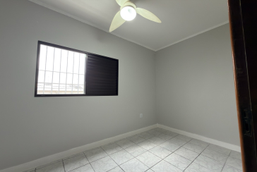 Sobrado à venda no Bairro do Jardim Santo Elias na Rua Benedito da Fonseca Rondon. 