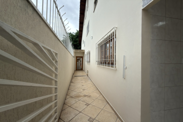 Sobrado à venda no Bairro do Jardim Santo Elias na Rua Benedito da Fonseca Rondon. 