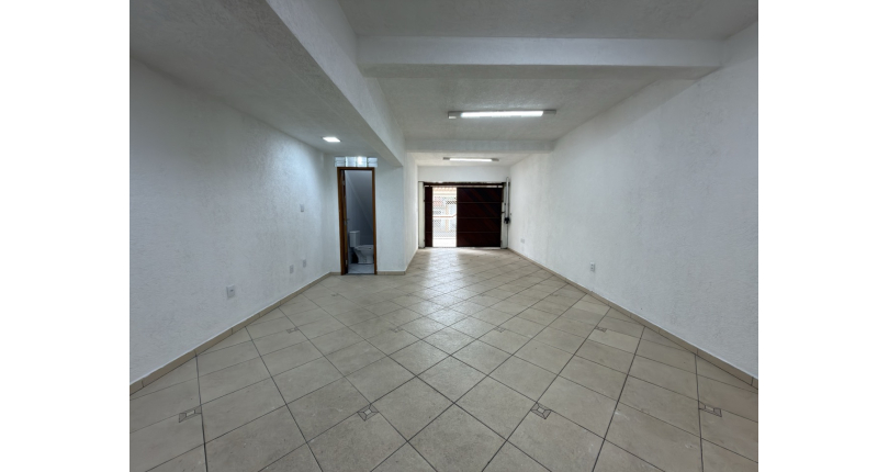 Sobrado à venda no Bairro do Jardim Santo Elias na Rua Benedito da Fonseca Rondon. 