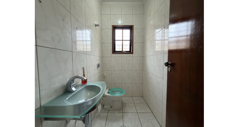 Sobrado à venda no Bairro do Jardim Santo Elias na Rua Benedito da Fonseca Rondon. 