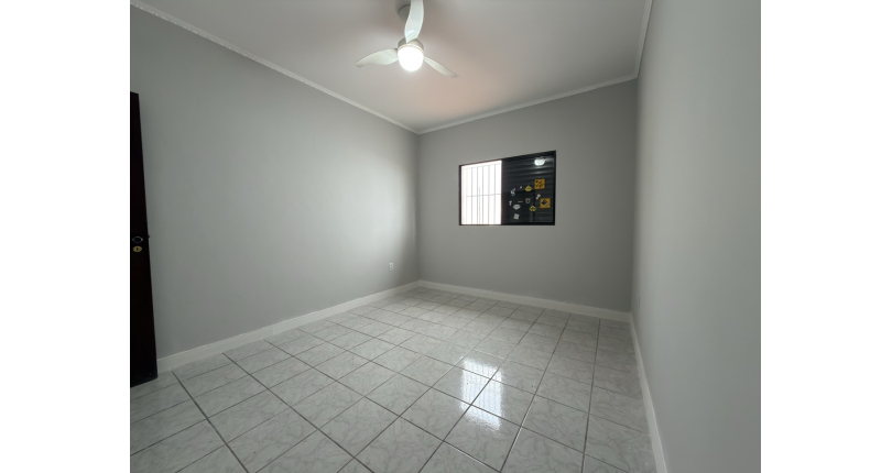 Sobrado à venda no Bairro do Jardim Santo Elias na Rua Benedito da Fonseca Rondon. 