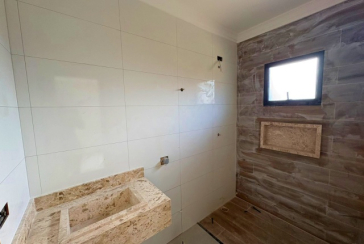 Sobrado novo à venda no Bairro da Chácara Jaraguá na Rua Rio Grande da Serra