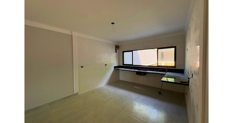 Sobrado novo à venda no Bairro da Chácara Jaraguá na Rua Rio Grande da Serra