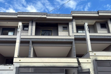 Sobrado novo à venda no Bairro da Chácara Jaraguá na Rua Rio Grande da Serra