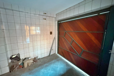 Casa Térrea à venda no Bairro do Parque São Domingos na Rua Professor José Maria Calazans Nogueira