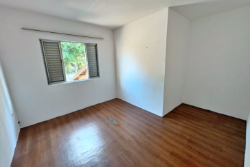 Casa Térrea à venda no Bairro do Parque São Domingos na Rua Professor José Maria Calazans Nogueira