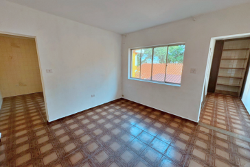 Casa Térrea à venda no Bairro do Parque São Domingos na Rua Professor José Maria Calazans Nogueira