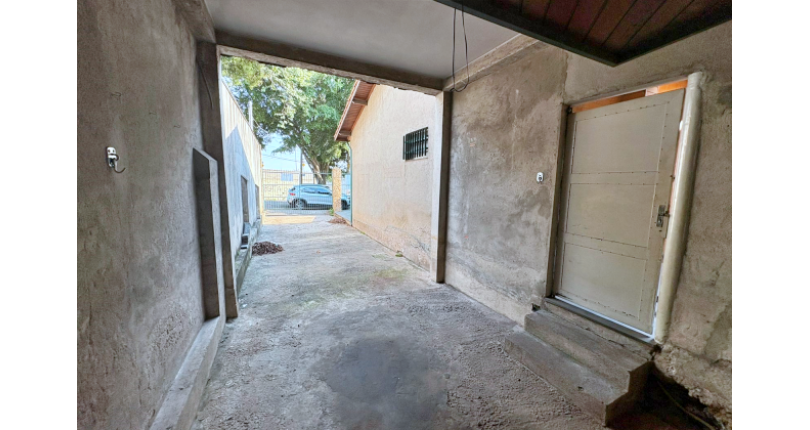 Casa Térrea à venda no Bairro do Parque São Domingos na Rua Professor José Maria Calazans Nogueira