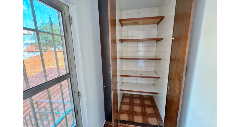 Casa Térrea à venda no Bairro do Parque São Domingos na Rua Professor José Maria Calazans Nogueira