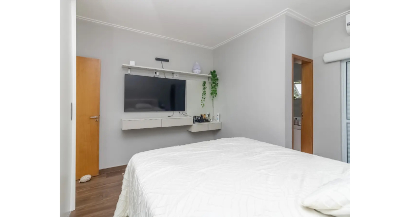 Sobrado à venda no Bairro do City Recanto Anastácio na Rua Miguel Calovini