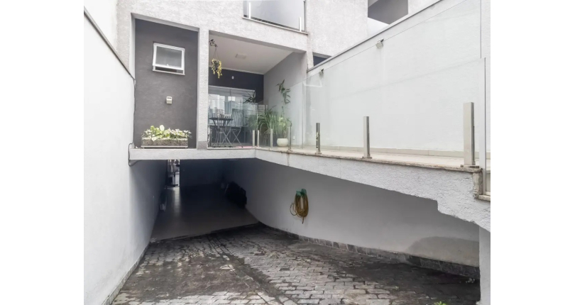 Sobrado à venda no Bairro do City Recanto Anastácio na Rua Miguel Calovini